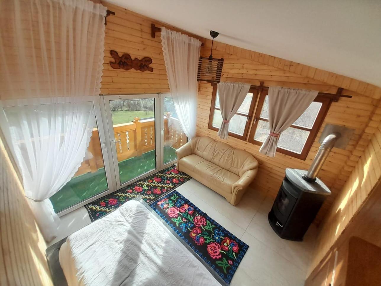 Apartmán Mosia Dar In Rai Berbesti Exteriér fotografie